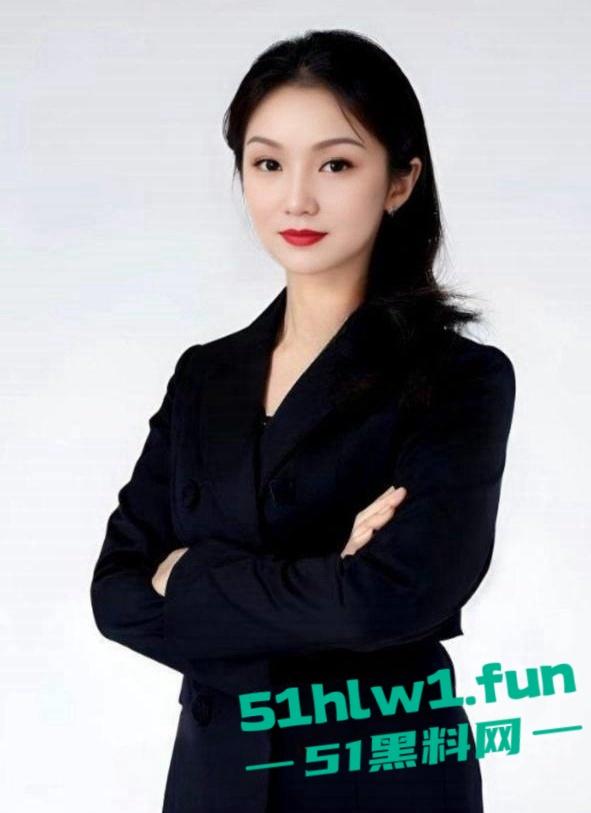 震惊大瓜！北京招商银行高管【廖飞】因欠债危机直接实名下海做鸡，职业白领傍上司还欲求不满发展性趣爱好。  第1张