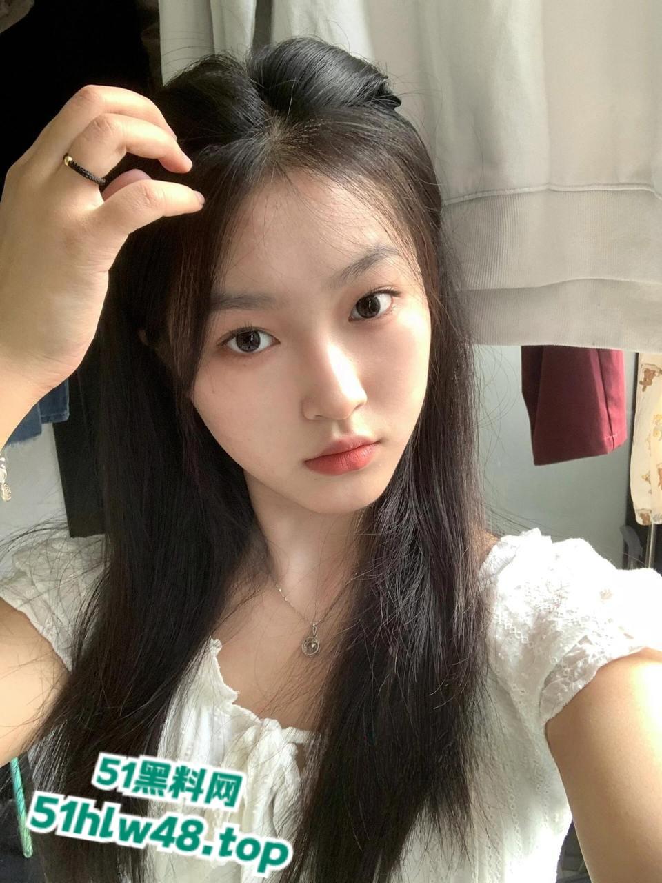 广州白云幼儿园清纯幼师【田梦】被渣男分手抛弃，极品的颜值搭配性感的美乳，不失为人间仙女！  第7张