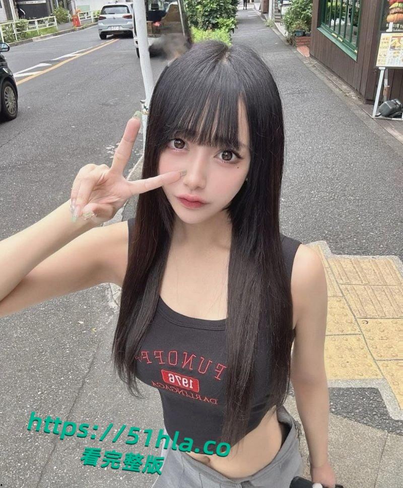 日本高颜值小网美露脸性爱视频，极品身材一览无余，大奶抽插中猛烈晃动淫叫震天！  第4张