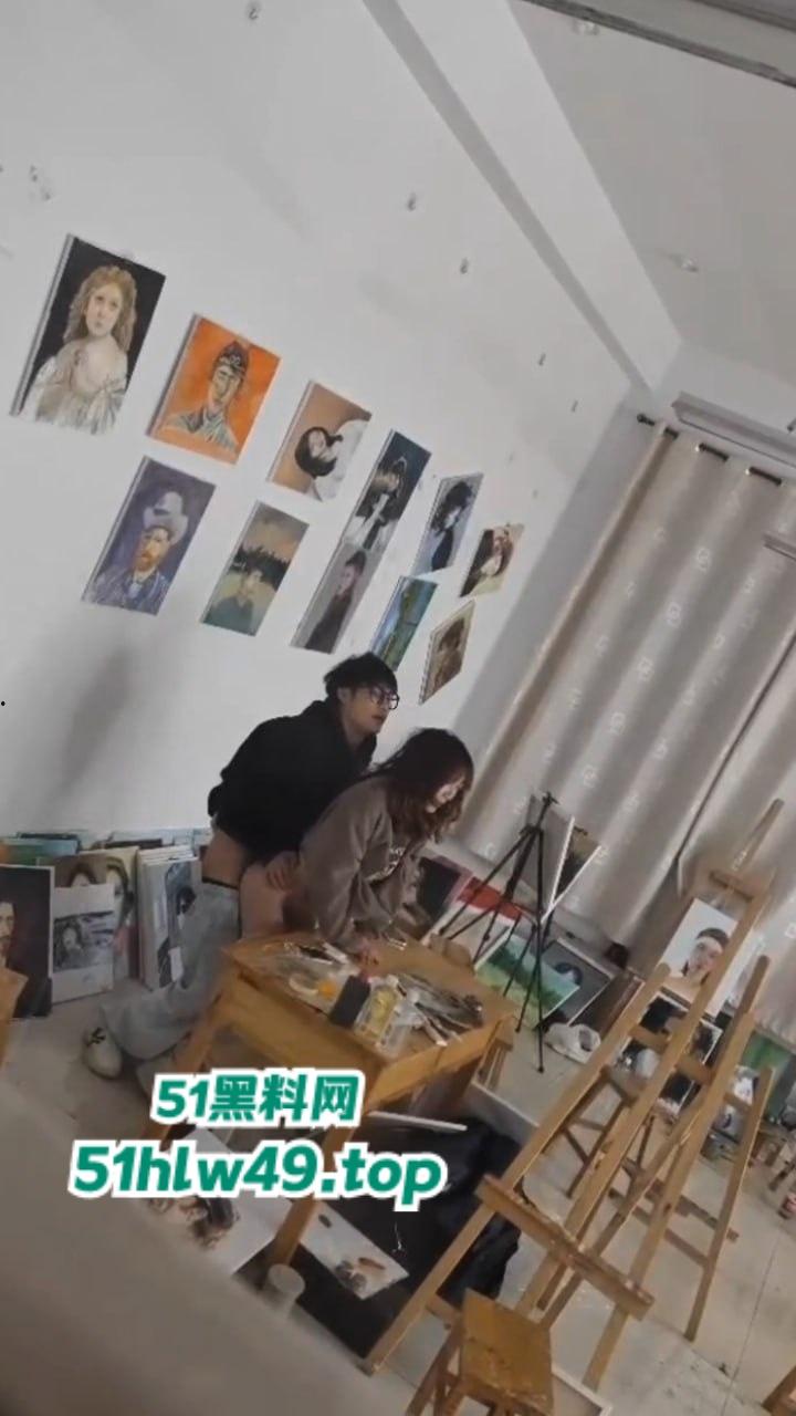 烟台画室后入热瓜,烟台科技职业学院画室两学生激情做爱,至尊宝战神疯狂输出,后入撞击翘臀火爆全网! 第4张 烟台画室后入热瓜,烟台科技职业学院画室两学生激情做爱,至尊宝战神疯狂输出,后入撞击翘臀火爆全网! 第4张