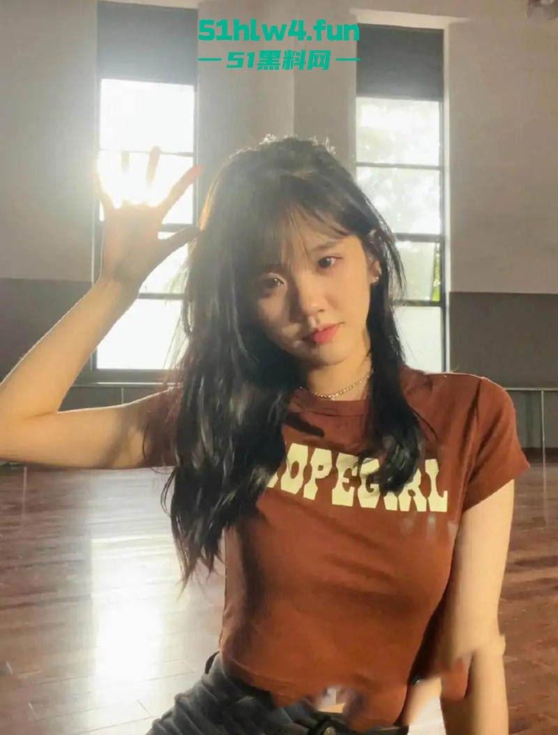 抖音纯欲天花板1800万网红【井川里予】现在已改名【痱子哭哭】不雅视频事件!纯欲天花板沦为擦边天花板 。 第3张 抖音纯欲天花板1800万网红【井川里予】现在已改名【痱子哭哭】不雅视频事件!纯欲天花板沦为擦边天花板 。 第3张