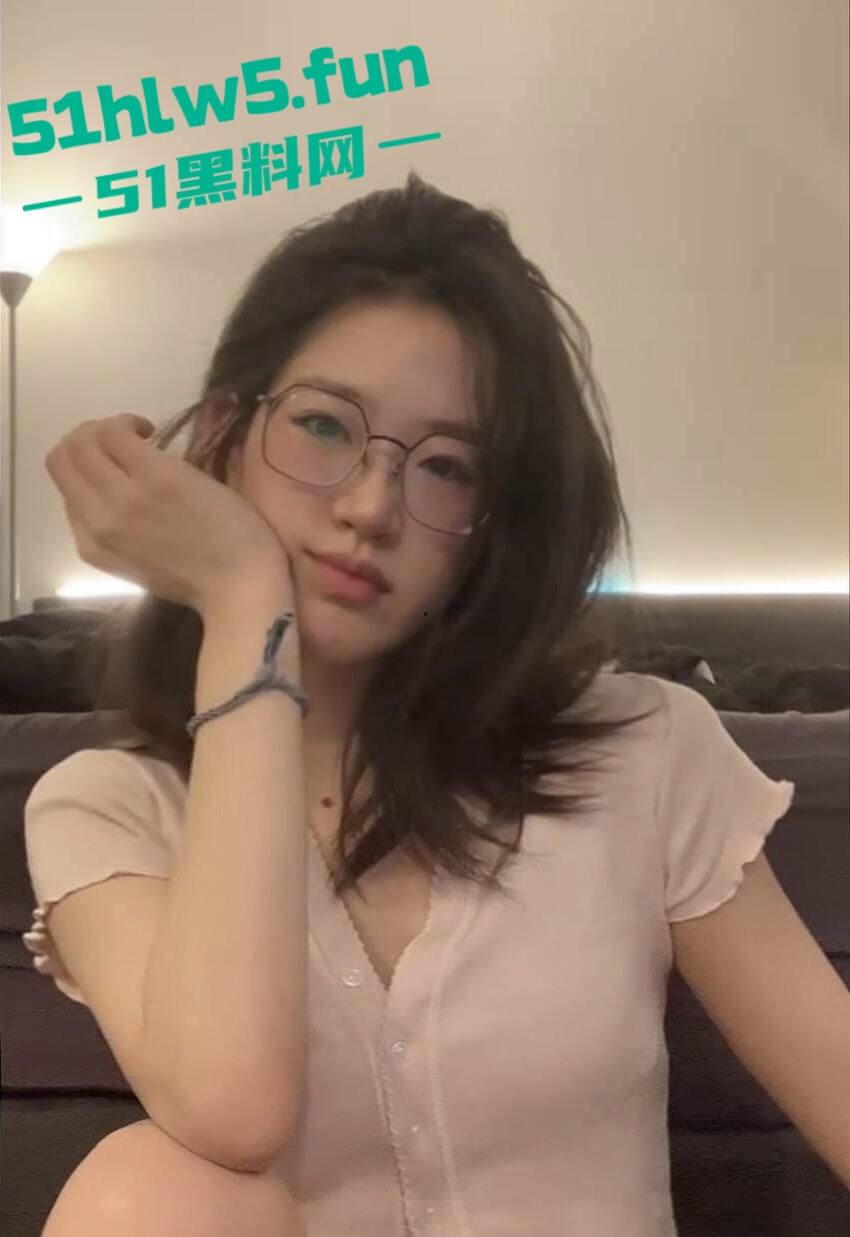 大长腿性感女神【苏笑笑】极品身材性感辣妹,夜晚遇见鸡巴秒变母狗,嘴巴塞上内裤各种爆操视频遭流出。 第6张 大长腿性感女神【苏笑笑】极品身材性感辣妹,夜晚遇见鸡巴秒变母狗,嘴巴塞上内裤各种爆操视频遭流出。 第6张