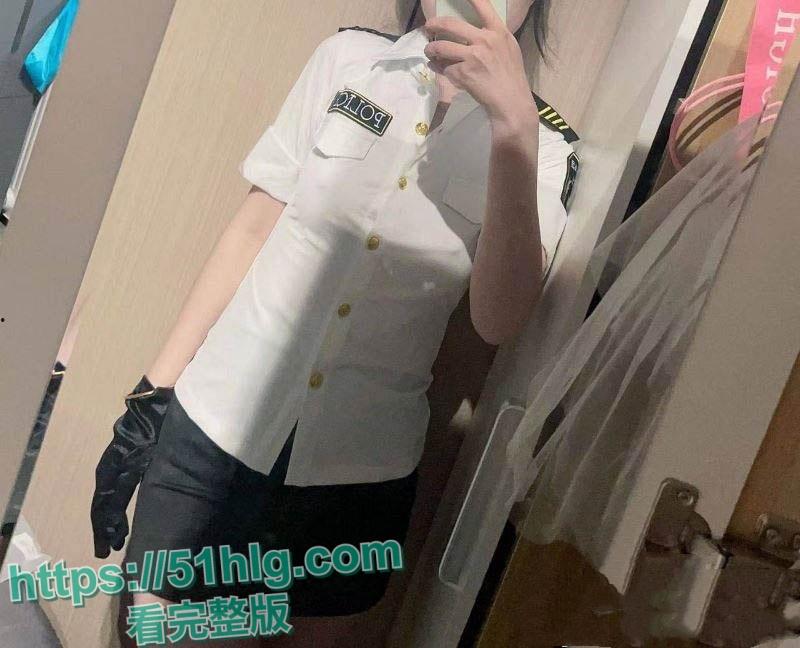 深圳北航校花【赵蕊】性感约炮！红色蕾丝情趣装引诱满场， 雪白嫩体爆发无限快感，骚态撩人  第2张