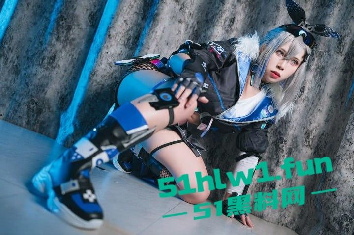 COS圈绝美【coser浵卡】淫荡银狼，完美尤物，巨乳美鲍口交干炮一条龙视频真是直呼过瘾。  第6张