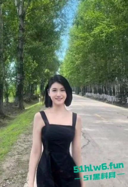 辽宁传媒学院女神【郭奕函】被男友带着玩3P 各种情趣诱惑满足男友性癖爱好分手后遭曝光。  第6张