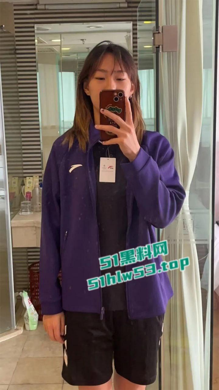 合肥师范学院手球队【李旗】酒店开房视频被炮友曝光，性感肥臀被抽打调教无套后入 !  第4张