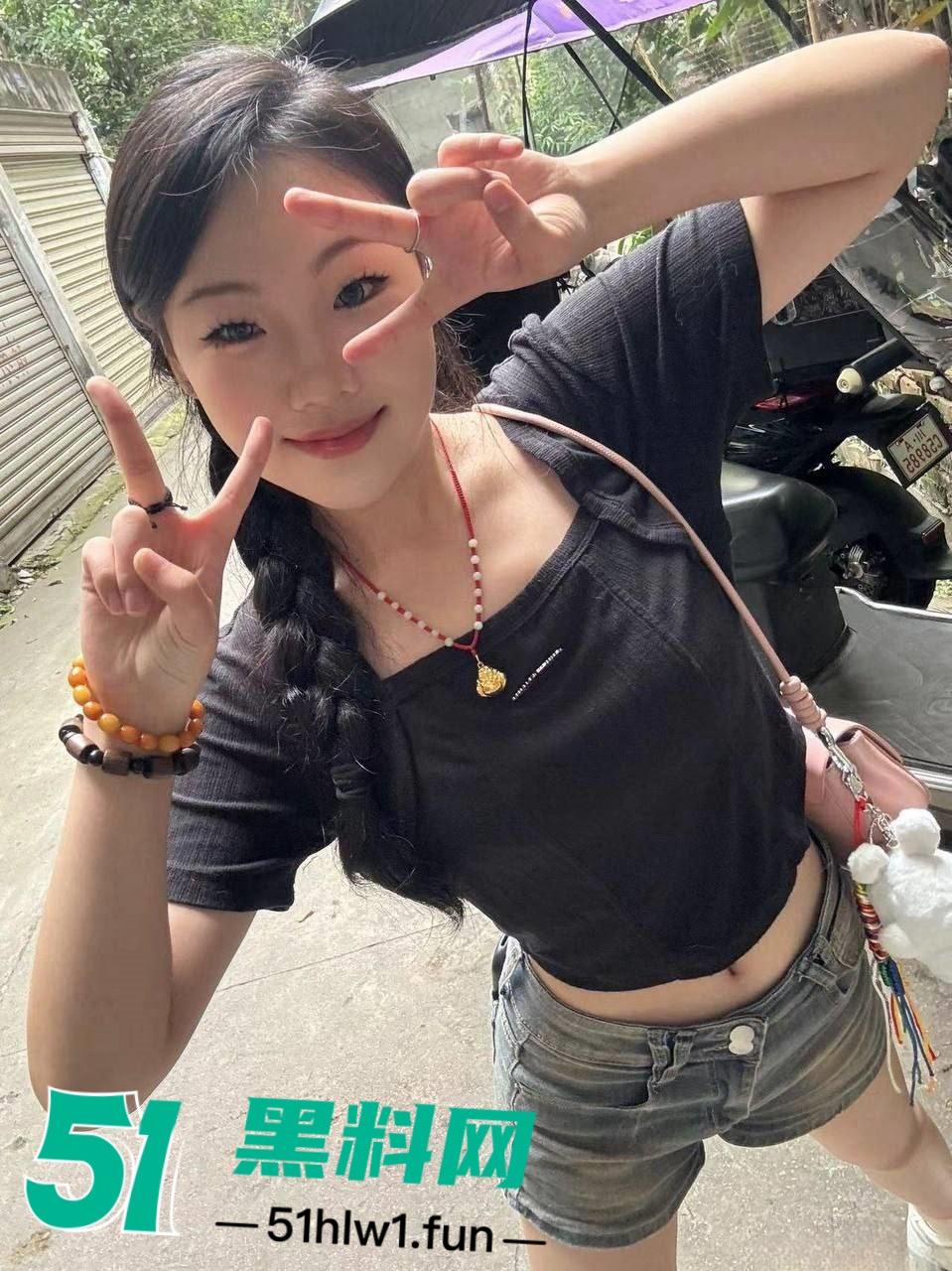 高颜值长腿学妹【纪苏韵】22岁极品身材反差少女大奶翘臀美腿修长,主动掰开嫩鲍勾引被金主大叔后入爆操。 第3张 高颜值长腿学妹【纪苏韵】22岁极品身材反差少女大奶翘臀美腿修长,主动掰开嫩鲍勾引被金主大叔后入爆操。 第3张