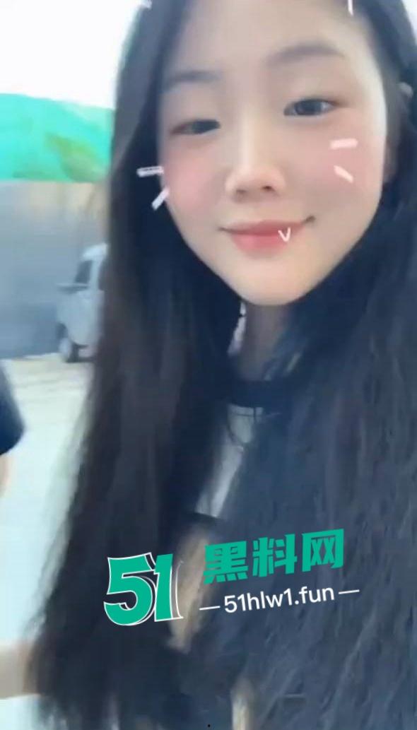 高颜值长腿学妹【纪苏韵】22岁极品身材反差少女大奶翘臀美腿修长,主动掰开嫩鲍勾引被金主大叔后入爆操。 第8张 高颜值长腿学妹【纪苏韵】22岁极品身材反差少女大奶翘臀美腿修长,主动掰开嫩鲍勾引被金主大叔后入爆操。 第8张