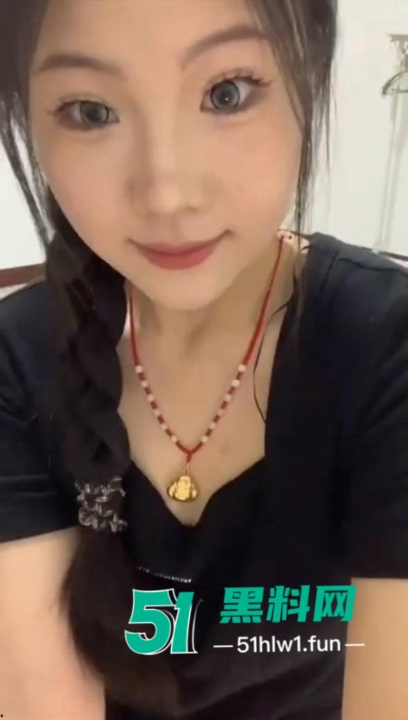 高颜值长腿学妹【纪苏韵】22岁极品身材反差少女大奶翘臀美腿修长,主动掰开嫩鲍勾引被金主大叔后入爆操。 第9张 高颜值长腿学妹【纪苏韵】22岁极品身材反差少女大奶翘臀美腿修长,主动掰开嫩鲍勾引被金主大叔后入爆操。 第9张