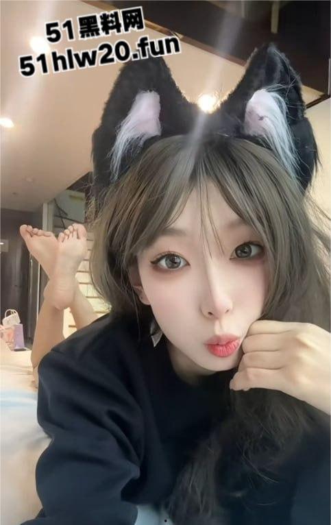 抖音网红【小水不哭】不雅视频流出！她不再是那个清纯可人的小仙女而是化身淫浪母狗！  第7张