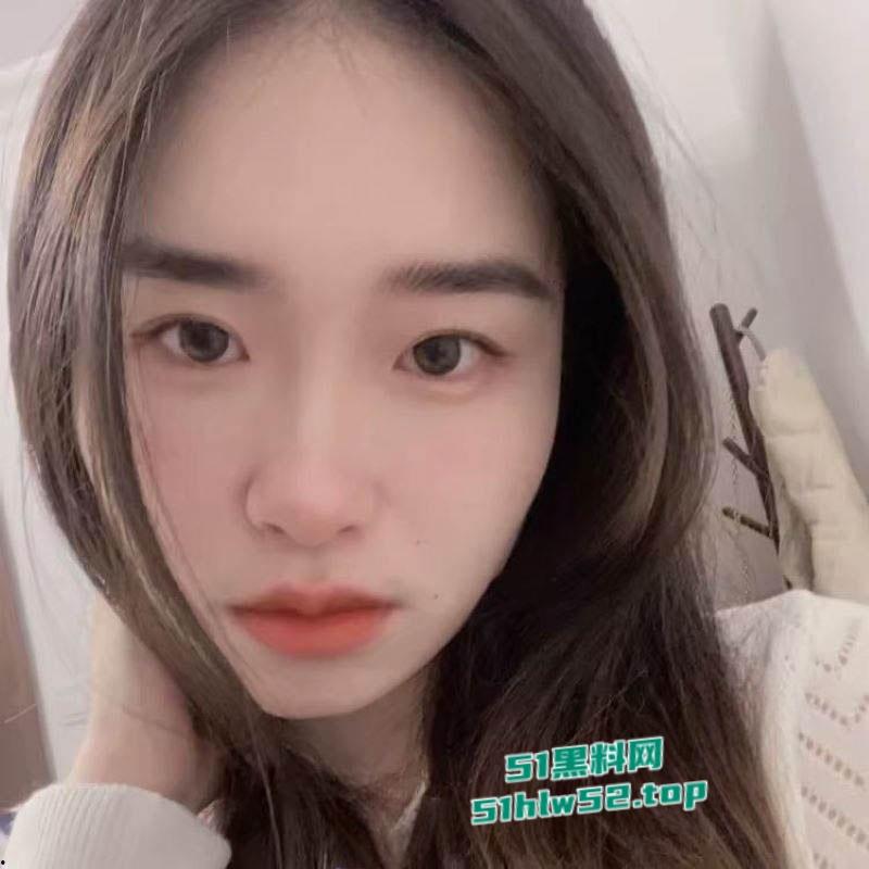 内蒙古乌兰浩特【张雪萌】人人可操的公交车,据说已约炮20多人,舔奶啪啪内射画面曝光极度淫靡! 第1张 内蒙古乌兰浩特【张雪萌】人人可操的公交车,据说已约炮20多人,舔奶啪啪内射画面曝光极度淫靡! 第1张