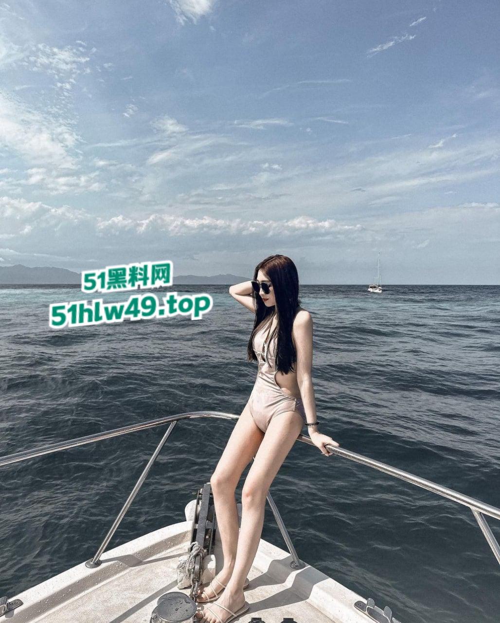 抖音知名性感母狗【滨海徐记面馆老板娘】粉鲍肥臀身材一流,晚上喜欢会讨好榜一大哥的鸡巴。 第8张 抖音知名性感母狗【滨海徐记面馆老板娘】粉鲍肥臀身材一流,晚上喜欢会讨好榜一大哥的鸡巴。 第8张