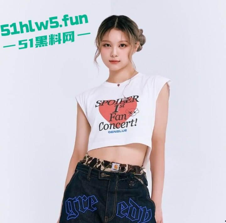 韩国新晋女团幻蓝小熊成员【媛媛】演唱会露奶事件,现场粉丝拍摄完整版视频流出。 第7张 韩国新晋女团幻蓝小熊成员【媛媛】演唱会露奶事件,现场粉丝拍摄完整版视频流出。 第7张