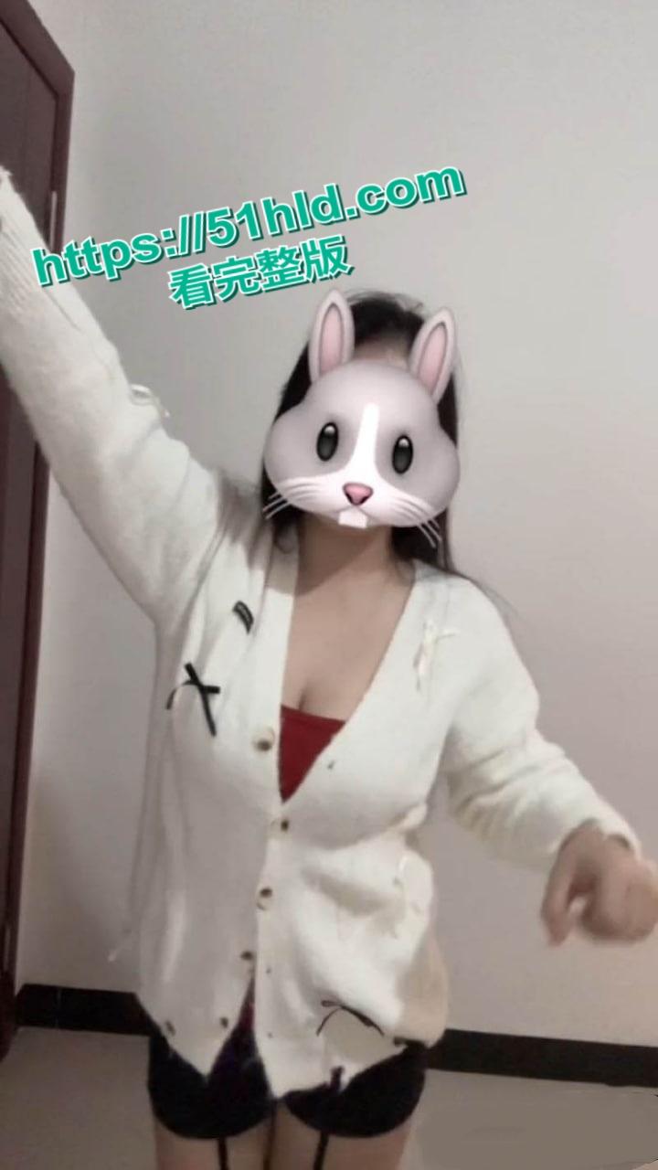 河南周口【胡邱瑜】网调视频曝光，乖乖女秒变骚母狗露脸摸奶，叫爸爸反差到极致！  第4张