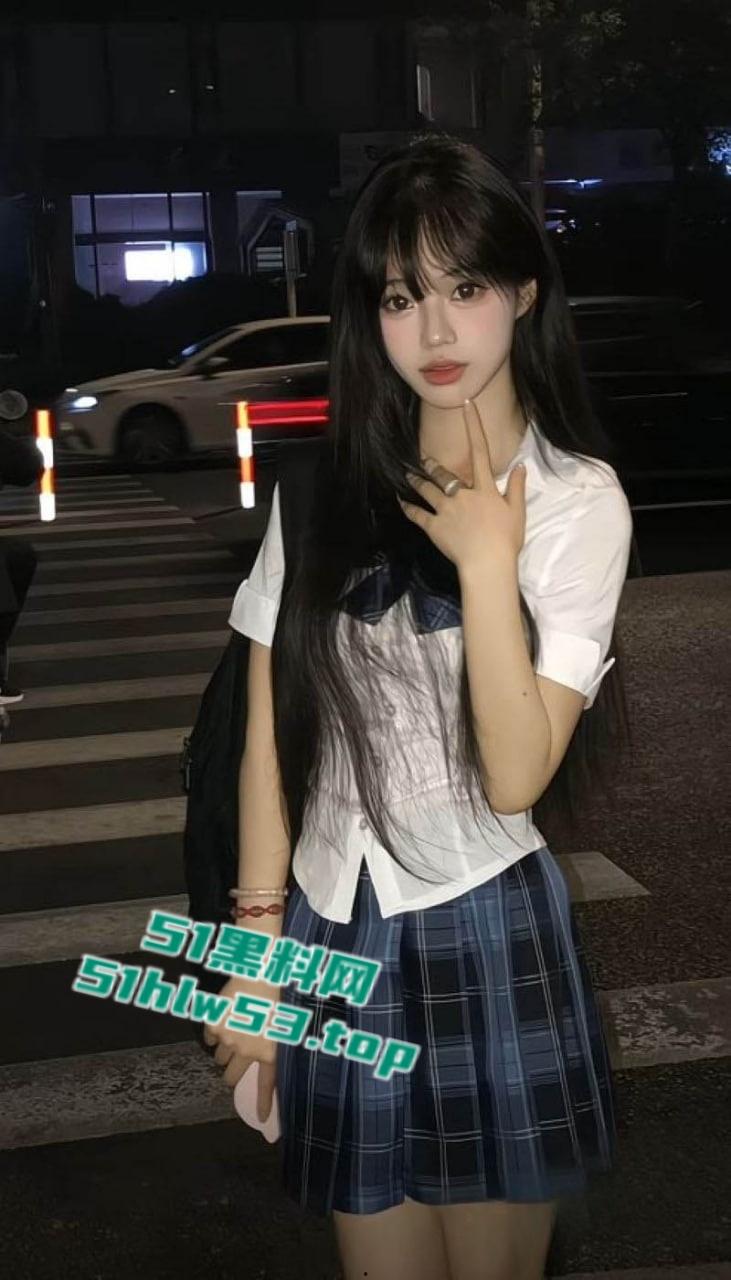 抖音60万网红【妹妹早上好】酒店约炮视频曝光,情趣蕾丝尽显风骚被抬腿,猛操淫叫不断! 第6张 抖音60万网红【妹妹早上好】酒店约炮视频曝光,情趣蕾丝尽显风骚被抬腿,猛操淫叫不断! 第6张