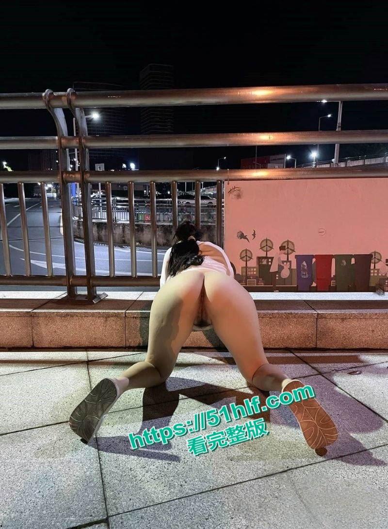 推特顶级网红【奶味泡芙】露出私拍,户外天台公园大胆裸露,电梯口做爱偶遇邻居! 第5张 推特顶级网红【奶味泡芙】露出私拍,户外天台公园大胆裸露,电梯口做爱偶遇邻居! 第5张