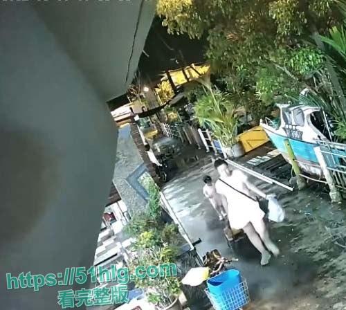 国外大瓜！【马来西亚吉胆岛】 一宝妈因争夺抚养权问题 深夜携3岁女儿跳海轻生 监控记录全程 结局令人惋惜  第5张