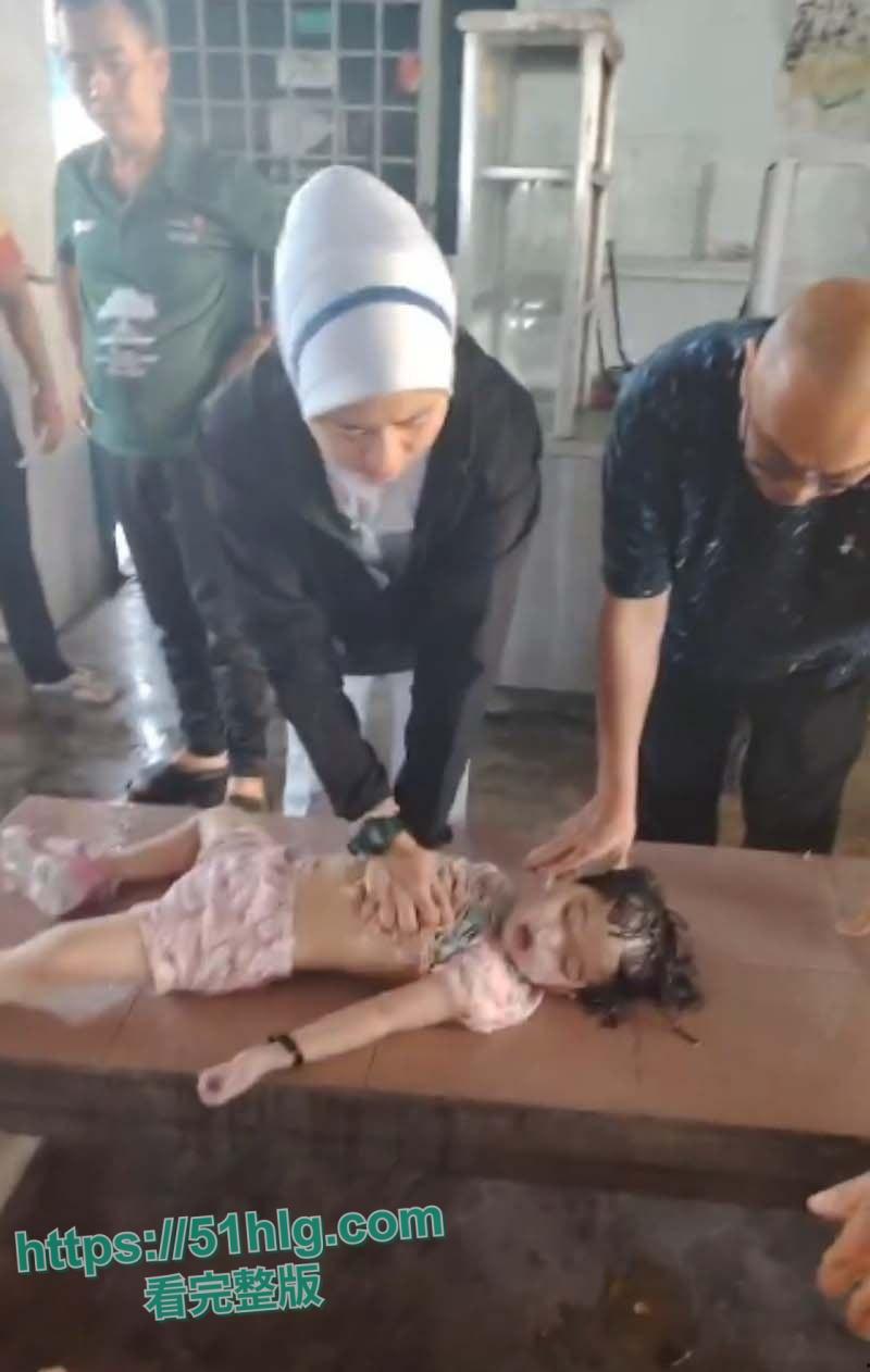 国外大瓜！【马来西亚吉胆岛】 一宝妈因争夺抚养权问题 深夜携3岁女儿跳海轻生 监控记录全程 结局令人惋惜  第6张