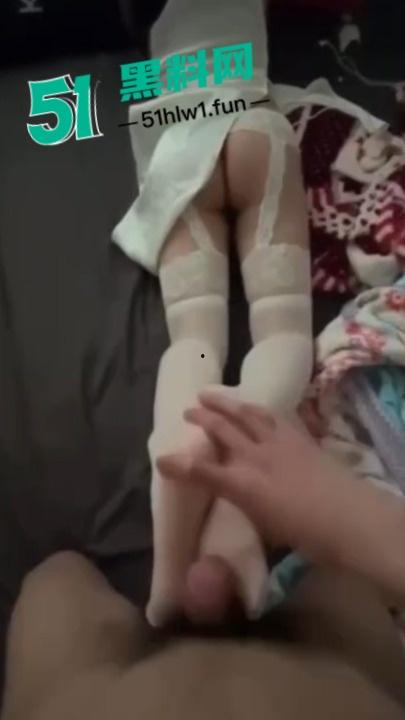 天津抖音女网红【小宋佳】知三当三,被男主正妻抓奸曝光大量不雅视频流出! 第7张 天津抖音女网红【小宋佳】知三当三,被男主正妻抓奸曝光大量不雅视频流出! 第7张