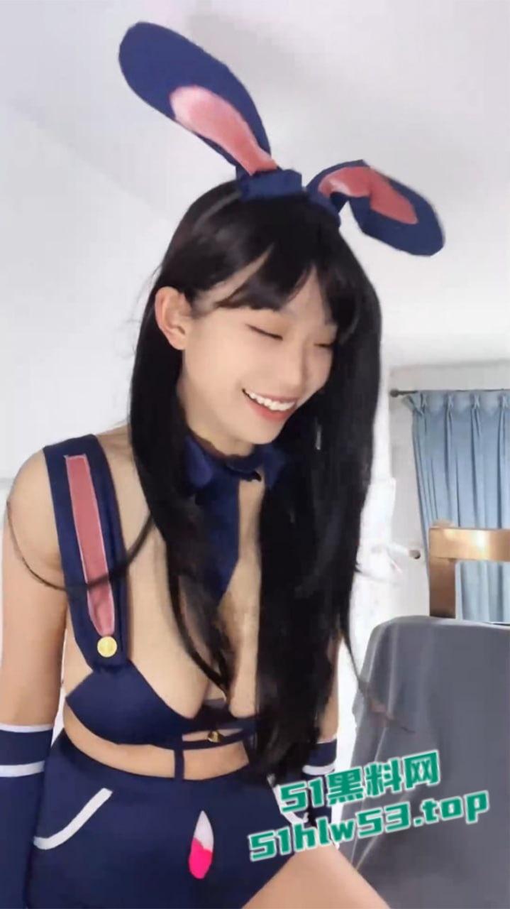 半糖甜美主播【阿斗】与男友激情性爱直播流出,G奶尤物COS性感兔女郎和粉丝互动聊骚,表情羞涩惹人怜爱! 第1张 半糖甜美主播【阿斗】与男友激情性爱直播流出,G奶尤物COS性感兔女郎和粉丝互动聊骚,表情羞涩惹人怜爱! 第1张