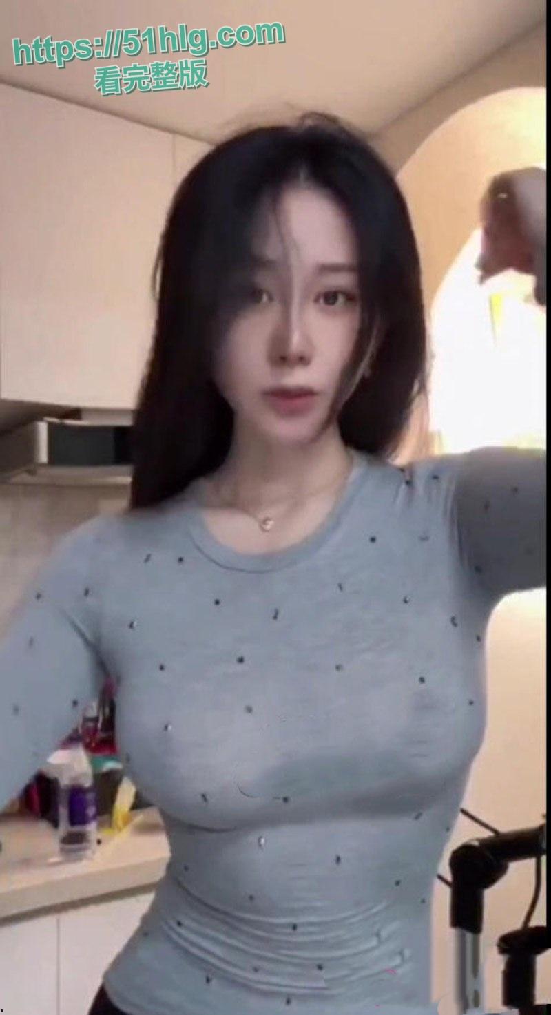 【浙江】健身教练【Monica】咸鱼卖货内卷升级！真空卖衣乳头若隐若现，巨乳蜂腰尽显淫荡本色  第3张