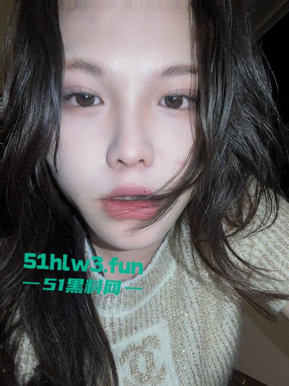 瓜友投稿酒吧撩骚颜值美女喝多了骚劲十足,醉酒后渴望大鸡巴带到酒店疯狂吃鸡眼神迷离吃得好香啊 第2张 瓜友投稿酒吧撩骚颜值美女喝多了骚劲十足,醉酒后渴望大鸡巴带到酒店疯狂吃鸡眼神迷离吃得好香啊 第2张