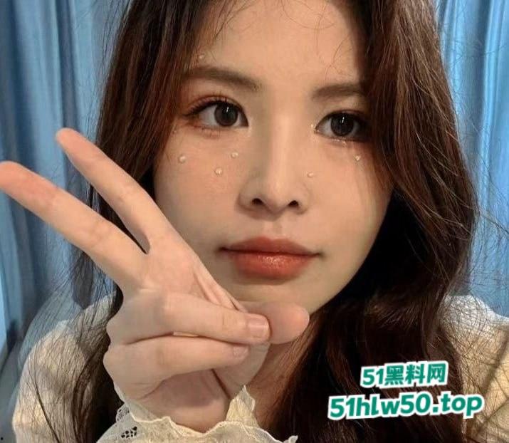 湖南农业大学研究生【张伊林】清纯的外表私下M属性拉满,情趣道具捆绑调教淫荡又满足! 第3张 湖南农业大学研究生【张伊林】清纯的外表私下M属性拉满,情趣道具捆绑调教淫荡又满足! 第3张