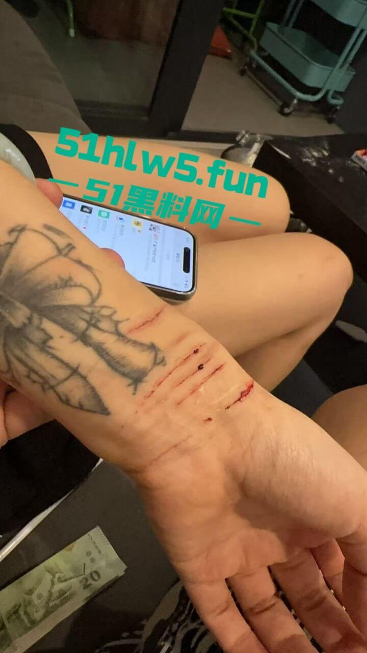 实名曝光婊子！西安渣女【孔祥奥】滥交吸毒给钱即可万人操，屡教不改骗钱骗爱超级恶臭。  第8张