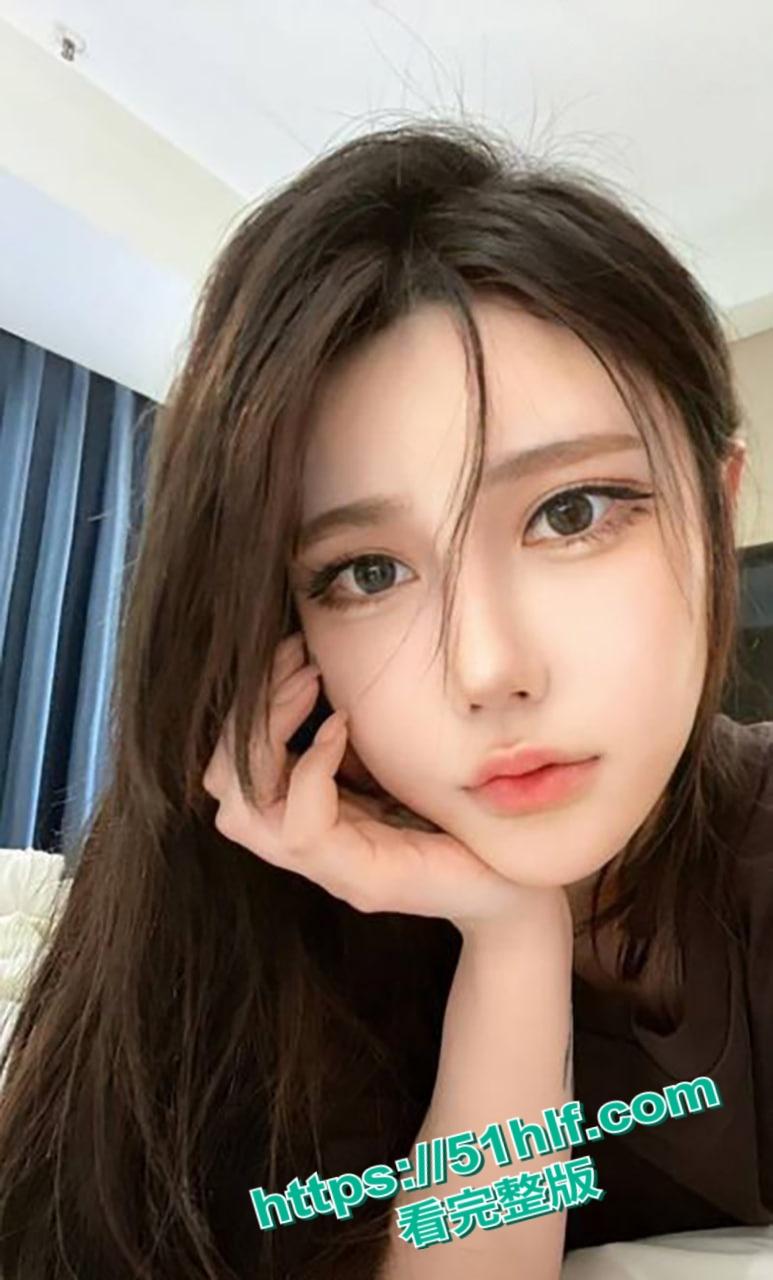 抖音55W粉丝网红【DJMILK】3p性爱视频流出，美乳蜜桃臀身材曼妙上下两洞齐开场面极其震撼！  第3张