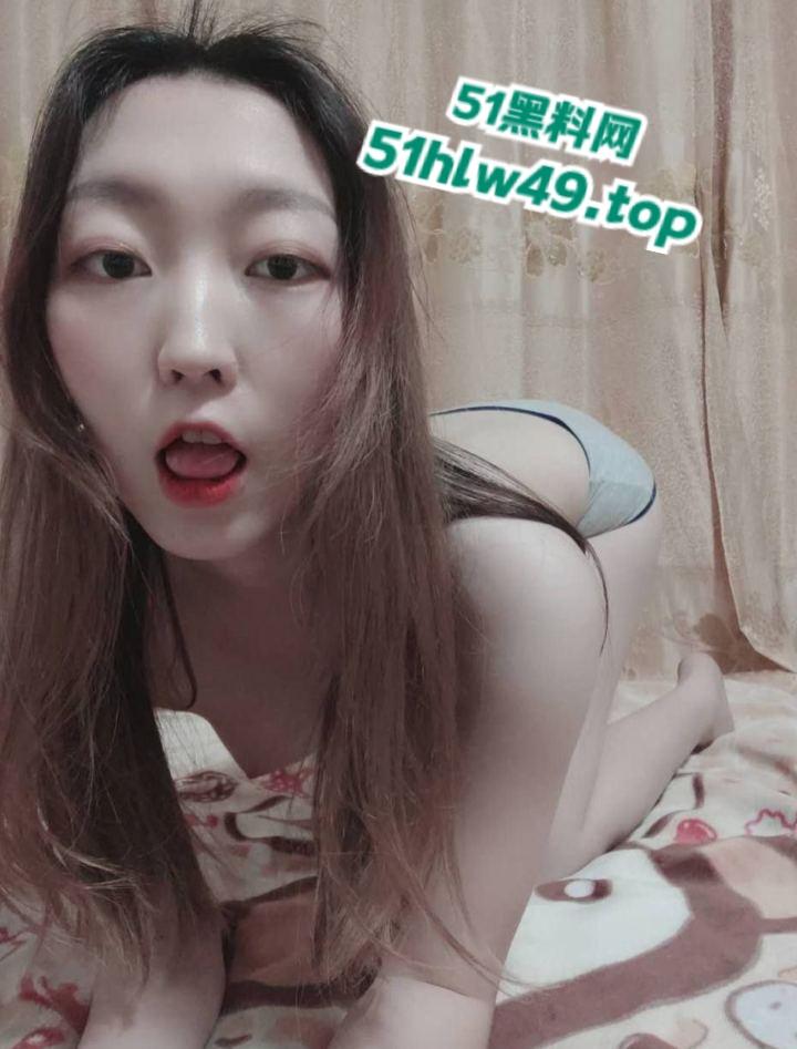 富豪瓜友投稿，杭州附近人撩骚的主播性感骚逼【刘美君】奶大腿长三点粉嫩太诱人了！  第1张