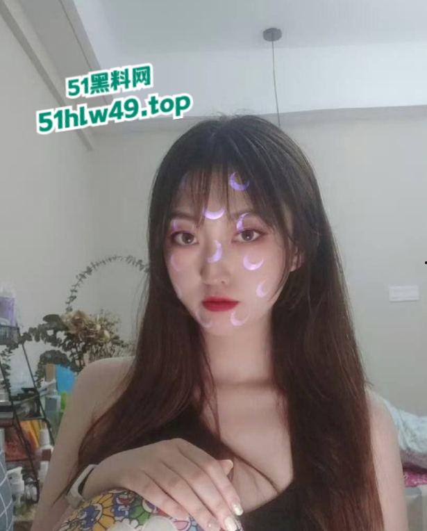 富豪瓜友投稿，杭州附近人撩骚的主播性感骚逼【刘美君】奶大腿长三点粉嫩太诱人了！  第3张