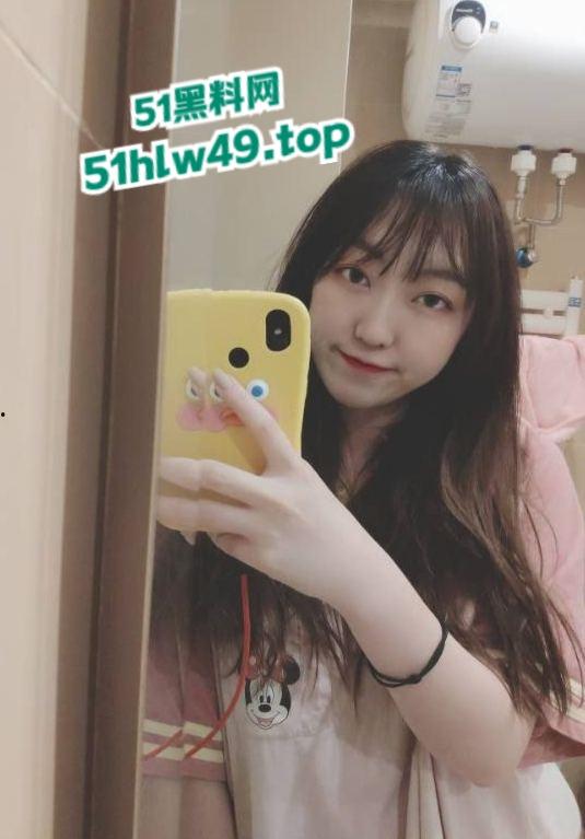 富豪瓜友投稿，杭州附近人撩骚的主播性感骚逼【刘美君】奶大腿长三点粉嫩太诱人了！  第5张