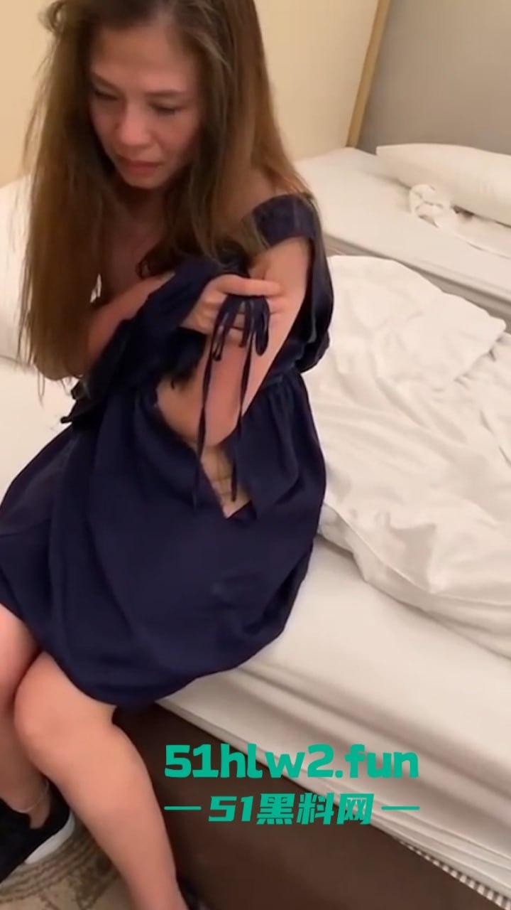 广东骚妇大年十五私会情夫酒店打炮,捉奸在床还狡辩自己什么都没做各种哭嘤嘤。 第5张 广东骚妇大年十五私会情夫酒店打炮,捉奸在床还狡辩自己什么都没做各种哭嘤嘤。 第5张