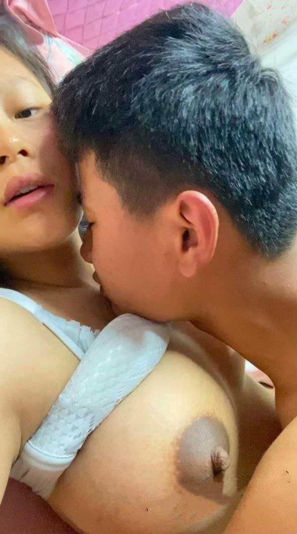 安徽人妻张芸琪与老公自拍做爱泄密流出 硕大的奶子 潮湿的嫩穴 两人真是瘾大 怀孕期间甜蜜啪啪真是恩爱会玩 第9张 安徽人妻张芸琪与老公自拍做爱泄密流出 硕大的奶子 潮湿的嫩穴 两人真是瘾大 怀孕期间甜蜜啪啪真是恩爱会玩 第9张