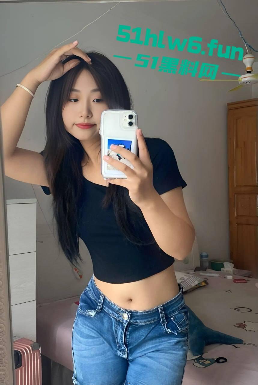 重庆台球厅女助教【梁欣欣】高颜值完美身材尤物，被社会小伙调教成性奴母狗，还带去给兄弟一起操。  第8张