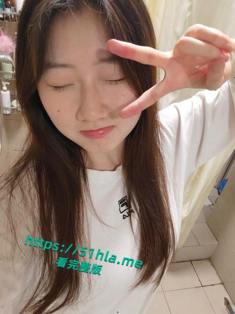 曲阜师范大学【何鑫】与男友性爱视频流出,白嫩胴体让人欲罢不能,对镜玩穴足交伺候主人超劲爆! 第2张 曲阜师范大学【何鑫】与男友性爱视频流出,白嫩胴体让人欲罢不能,对镜玩穴足交伺候主人超劲爆! 第2张