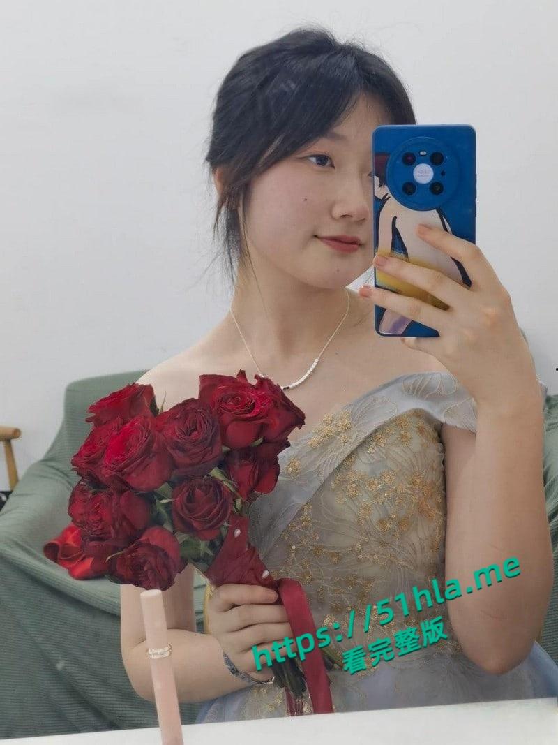 曲阜师范大学【何鑫】与男友性爱视频流出,白嫩胴体让人欲罢不能,对镜玩穴足交伺候主人超劲爆! 第3张 曲阜师范大学【何鑫】与男友性爱视频流出,白嫩胴体让人欲罢不能,对镜玩穴足交伺候主人超劲爆! 第3张