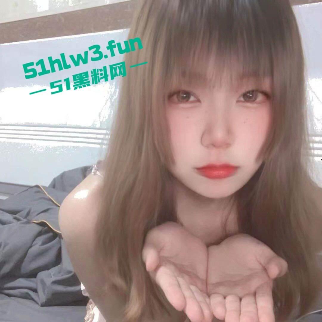 超反差嫩妹母狗,颜值甜美的学生妹身材高挑性感诱人,私下性瘾超强到处约炮渴望被大鸡巴爆操。 第1张 超反差嫩妹母狗,颜值甜美的学生妹身材高挑性感诱人,私下性瘾超强到处约炮渴望被大鸡巴爆操。 第1张