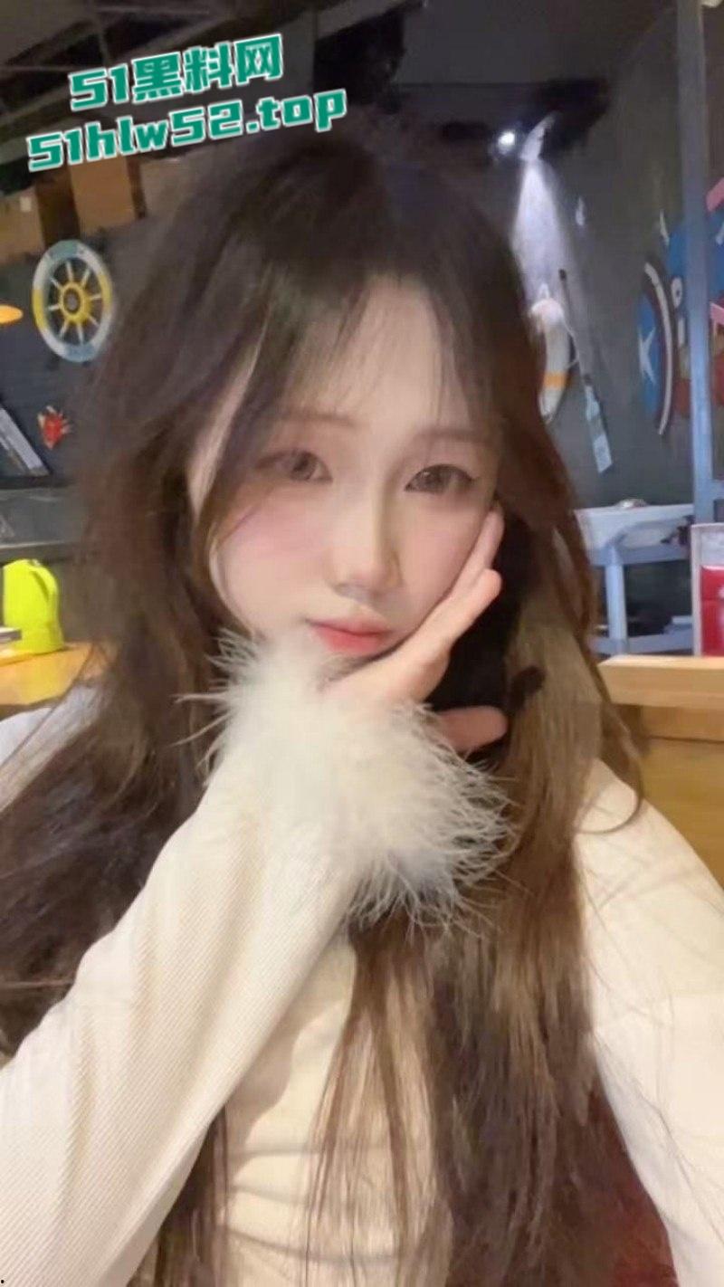 重庆财经职业学院【郭佳馨】清纯外表下反差感爆棚，早已成为主知名校妓，给钱就让操淫骚模样无人不知！  第2张