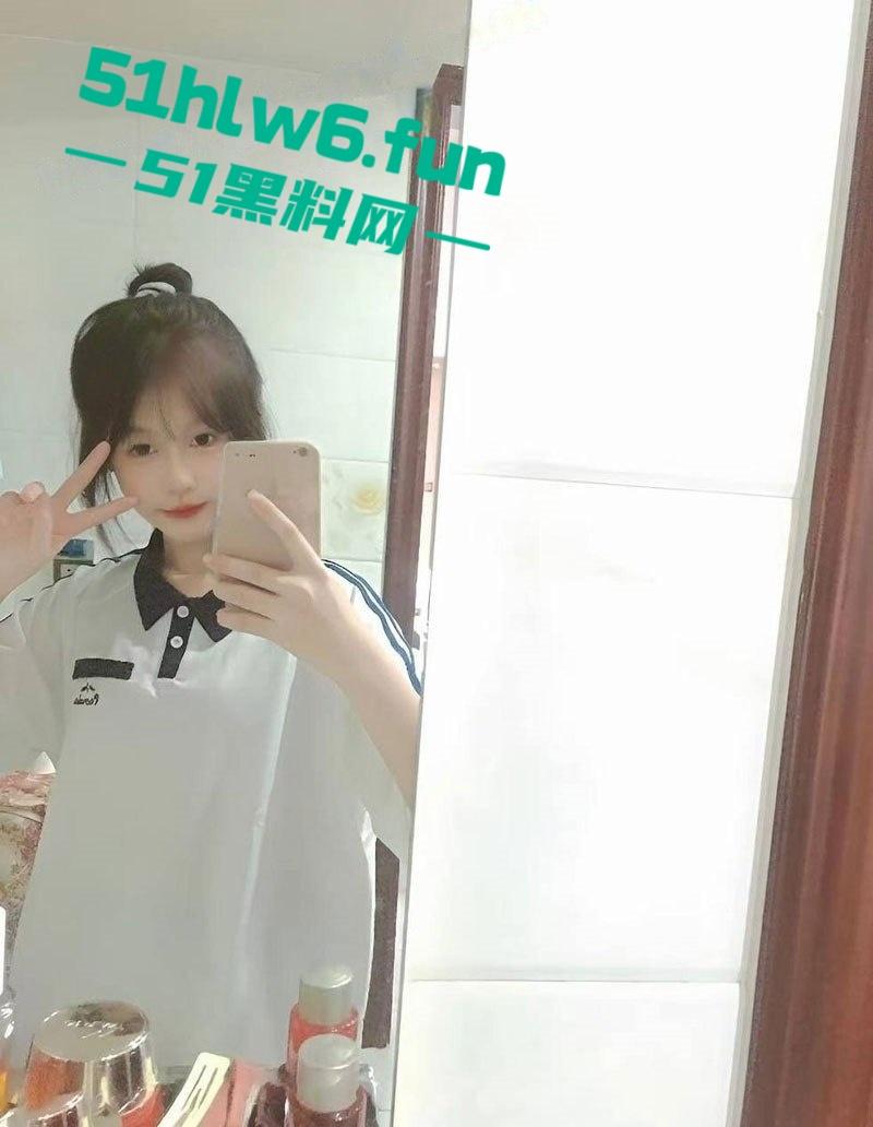 温州医科大学大二骚婊【潘晓蕾】私拍福利尺度曝光炸天!嫩乳骚穴欲求不满天天掰腿求插。 第3张 温州医科大学大二骚婊【潘晓蕾】私拍福利尺度曝光炸天!嫩乳骚穴欲求不满天天掰腿求插。 第3张