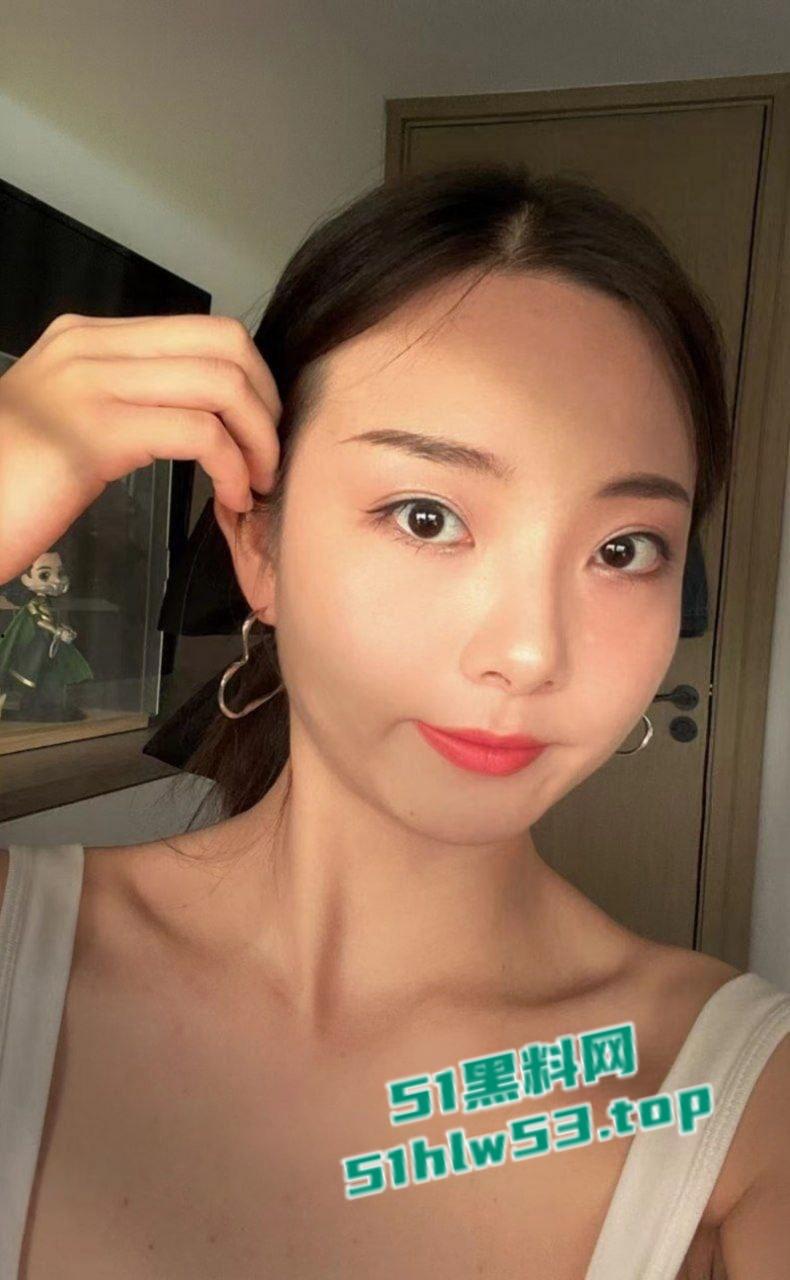 江西赣州极品骚母狗【周茹霞】约炮成瘾，口交吞精样样精通，女上位骑乘疯狂榨精！  第3张