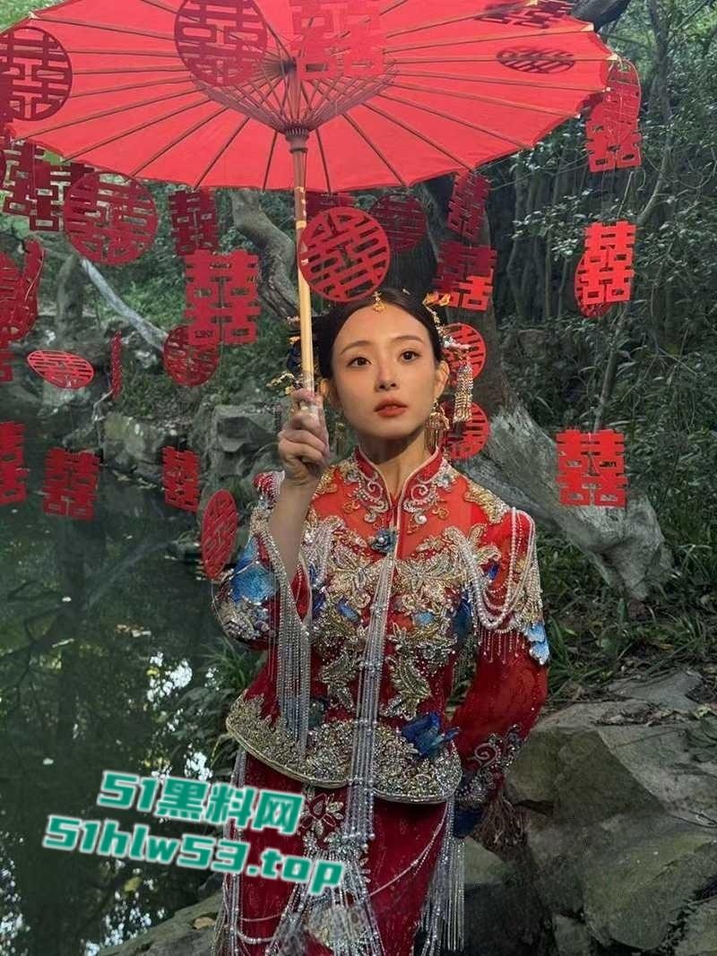 江西赣州极品骚母狗【周茹霞】约炮成瘾，口交吞精样样精通，女上位骑乘疯狂榨精！  第4张