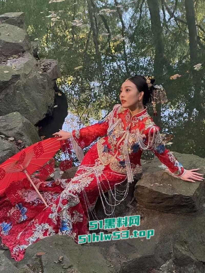 江西赣州极品骚母狗【周茹霞】约炮成瘾，口交吞精样样精通，女上位骑乘疯狂榨精！  第5张