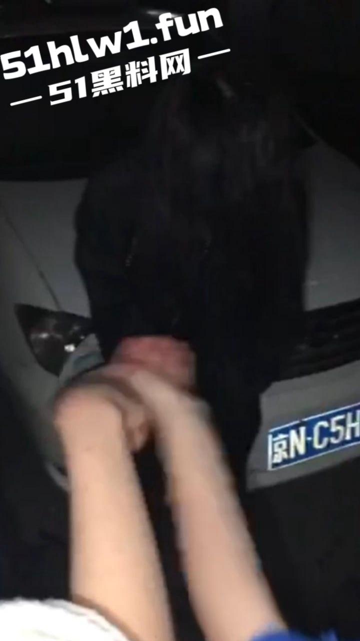 霸凌女的现世报！安徽铜陵精神小妹霸凌同班女生索要奶茶 被女生校外大姐头带人围殴 简直不要太爽！  第4张