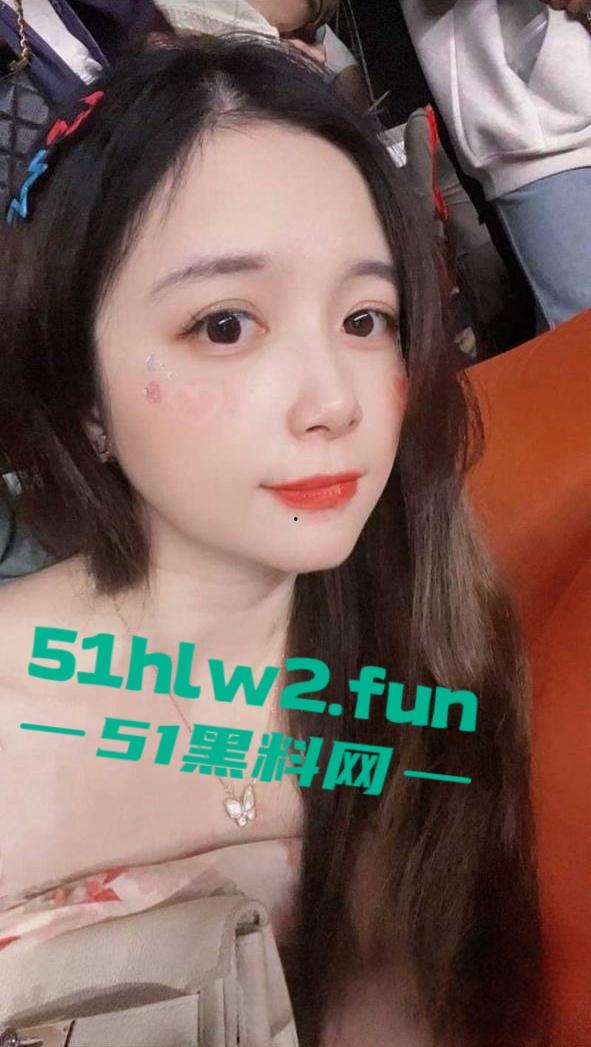 瓜友投稿,福建福清12月刚领离婚证的长相清纯【谢秋艳】饥渴少妇裸聊淫荡自慰视频遭曝光。 第3张 瓜友投稿,福建福清12月刚领离婚证的长相清纯【谢秋艳】饥渴少妇裸聊淫荡自慰视频遭曝光。 第3张