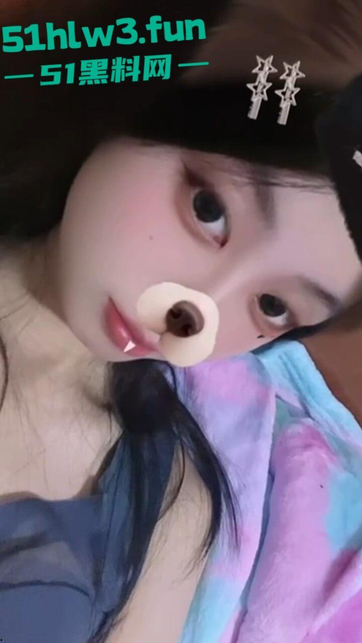 哈尔滨颜值萝莉【韩琦文】大眼长腿苗条女神，身材高挑美腿纤细修长自慰勾引富二代男友，结果视频竟被外流。  第2张