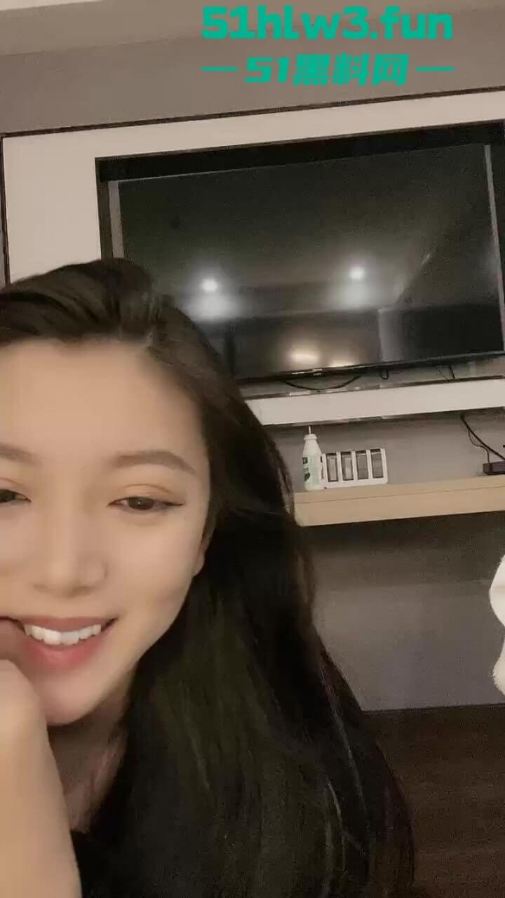 女神【奶球】时隔两年火辣回归,酒店直播约炮猛男一夜三次不停歇,激情视频流出。 第2张 女神【奶球】时隔两年火辣回归,酒店直播约炮猛男一夜三次不停歇,激情视频流出。 第2张