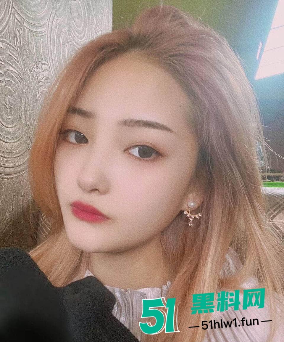 上海颜值天花板小情侣【宁美琴】流出私密视频,高冷女友床上反差惊人,叫床骚到人血压飙升! 第6张 上海颜值天花板小情侣【宁美琴】流出私密视频,高冷女友床上反差惊人,叫床骚到人血压飙升! 第6张