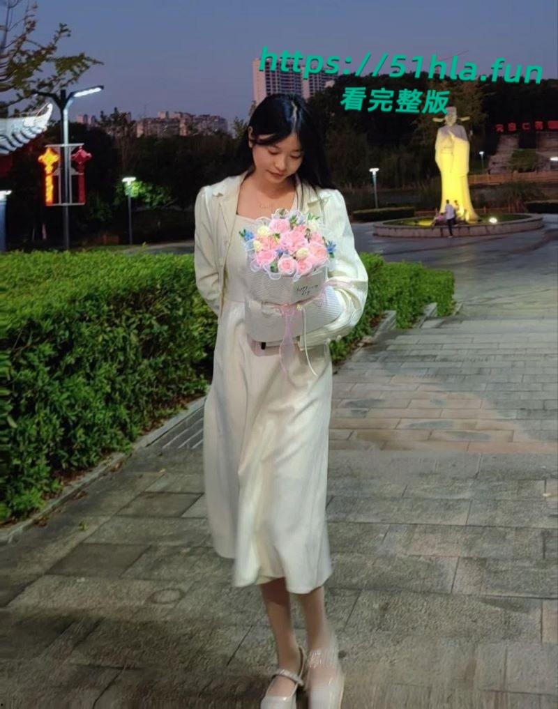 江西抚州英语教师【Jessica】不雅视频曝光,白嫩大奶被不停揉捏,肥臀嫩逼紧裹肉棒淫荡十足! 第3张 江西抚州英语教师【Jessica】不雅视频曝光,白嫩大奶被不停揉捏,肥臀嫩逼紧裹肉棒淫荡十足! 第3张