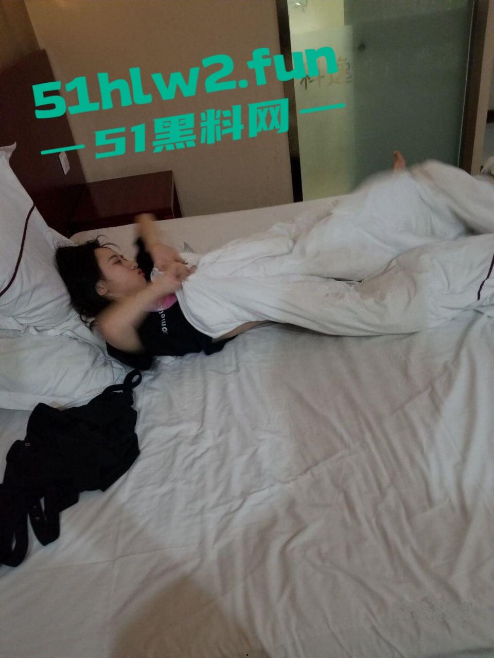 微博00后美女【裸耳少女】被证实曝光约炮视频遭到全网疯传,金主靠实力拍摄金典视频。 第3张 微博00后美女【裸耳少女】被证实曝光约炮视频遭到全网疯传,金主靠实力拍摄金典视频。 第3张